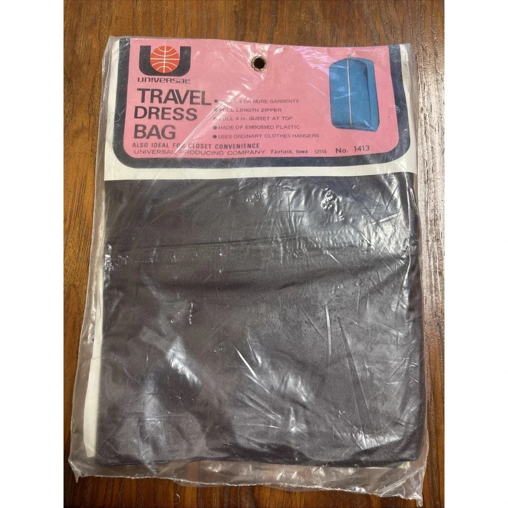 NOS VTG 1970 Ladies Dress Travel Bag Blue Vinyl 4 Dresses. No 1413 52x21.5x4 MCM